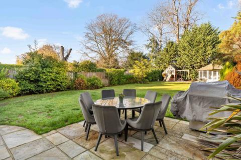 4 bedroom detached house for sale, 92 Priests Lane, Brentwood CM15