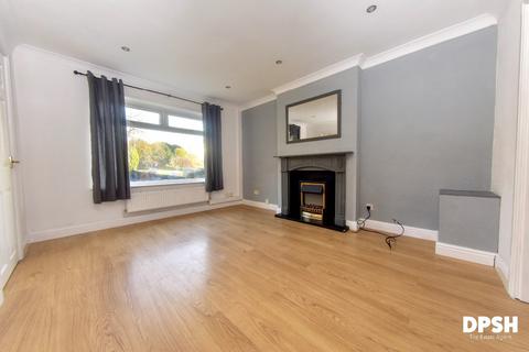3 bedroom end of terrace house for sale, Farrow Green, Leeds