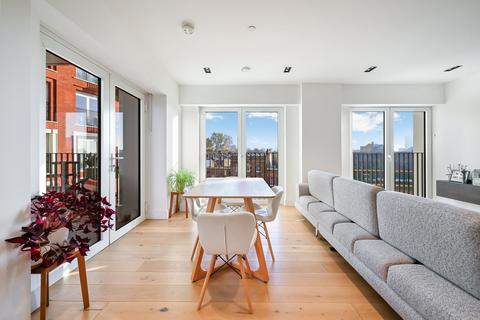 1 bedroom flat to rent, Exchange Gardens, Nine Elms, London, SW8