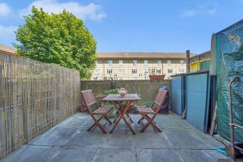 undefined, Kingsland Road, Shoreditch, E2