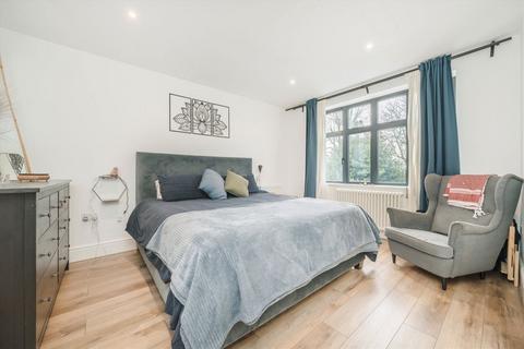 undefined, Popes Lane, London W5