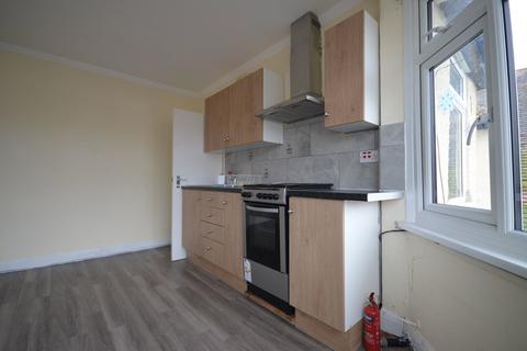 2 bedroom maisonette to rent, D'Arcy Gardens, Harrow, HA3 9JU