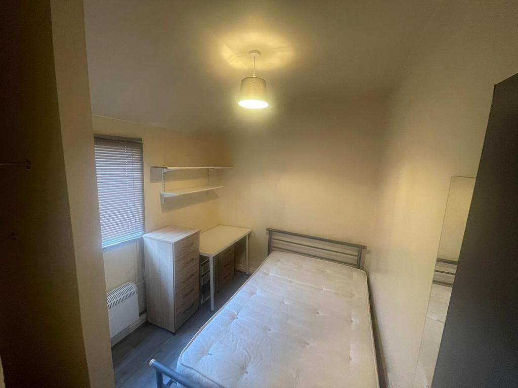 Room 3 - Available