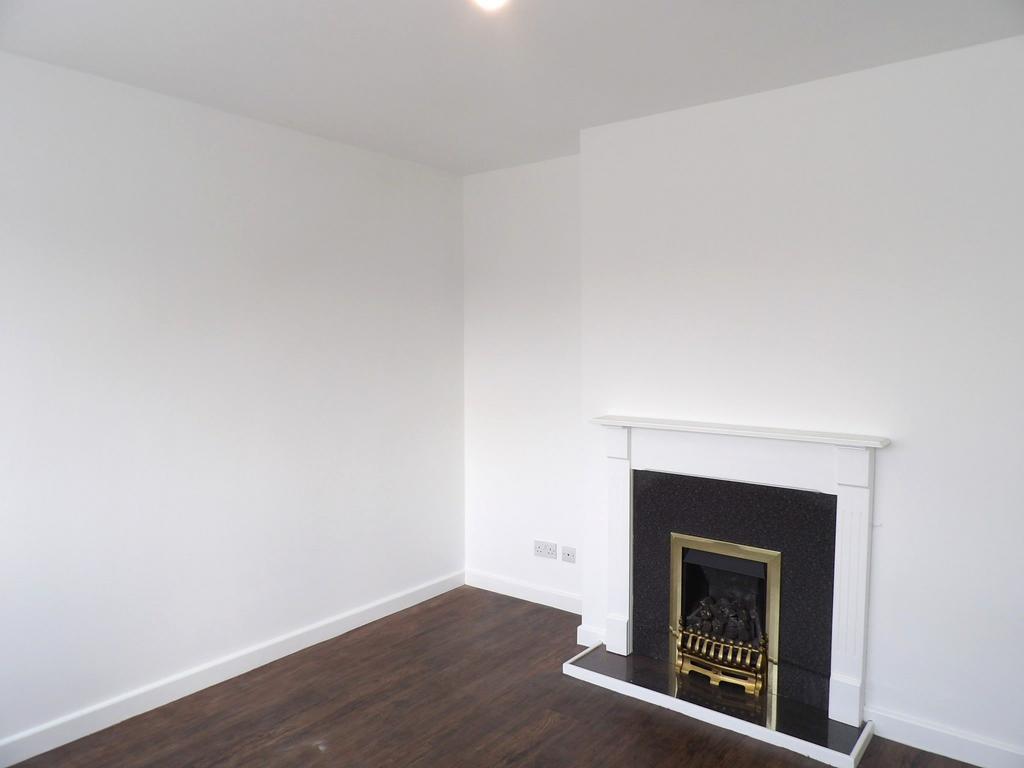 Photograph 4
