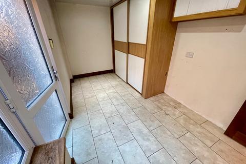undefined, Lynwood Avenue, Luton, Bedfordshire, LU2 7TY