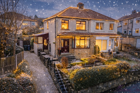 3 bedroom semi-detached house for sale, Old Road, Bradford BD7