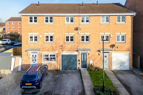 3 bedroom townhouse for sale, Princess Drive, Acomb, York, YO26 5SY