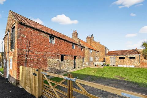 undefined, Main Street, Huby, York