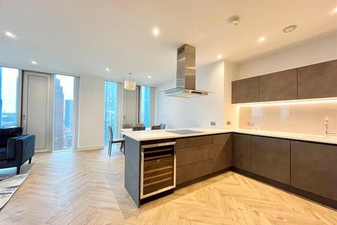 3 bedroom apartment to rent, Victoria Residence, Manchester