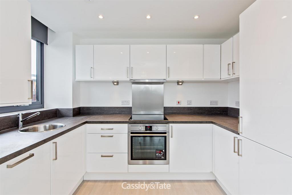 38 Somerville Court-17.jpg