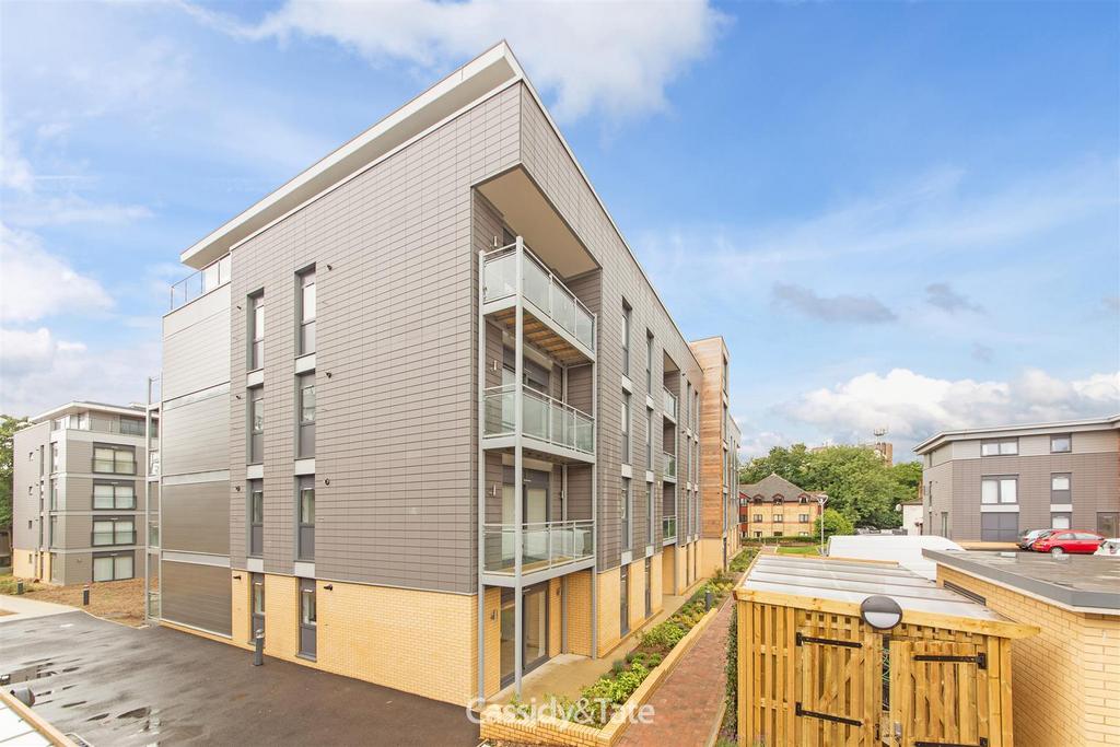 38 Somerville Court.jpg