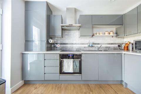 2 bedroom apartment for sale, Thornhill Road, Newcastle Upon Tyne NE20