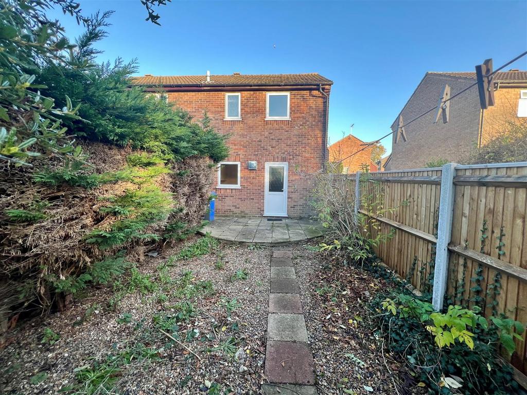 Rear Garden 1.jpg