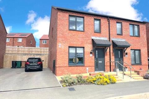 3 bedroom semi-detached house to rent, Rockcliffe Close, Church Gresley, Swadlincote, DE11