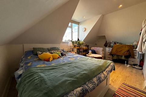 undefined, Sherwood Road, London NW4