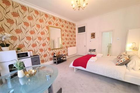 undefined, Hyde Park Mansions, Cabbell Street, NW1