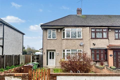 3 bedroom end of terrace house to rent, Rainham Road North, Dagenham RM10