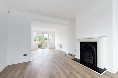 3 bedroom end of terrace house to rent, Rainham Road North, Dagenham RM10