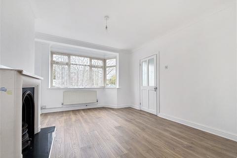3 bedroom end of terrace house to rent, Rainham Road North, Dagenham RM10
