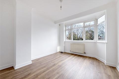 3 bedroom end of terrace house to rent, Rainham Road North, Dagenham RM10