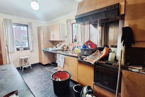 undefined, Little John Crescent, West Yorkshire WF2