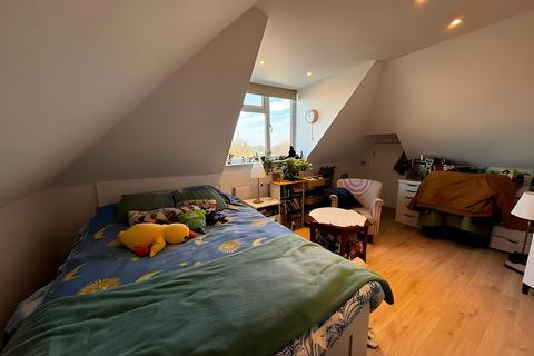 undefined, Sherwood Road, London, NW4