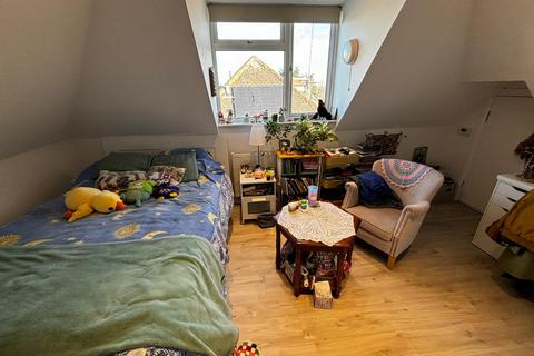 undefined, Sherwood Road, London, NW4
