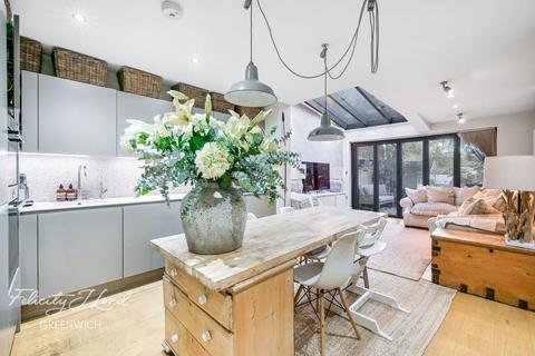 3 bedroom terraced house for sale, Nevada Street, Greenwich, London, SE10