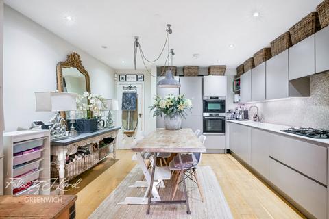 3 bedroom terraced house for sale, Nevada Street, Greenwich, London, SE10