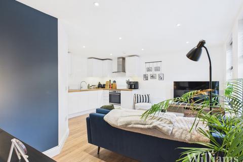 2 bedroom flat for sale, Oxford Road, Aylesbury HP19