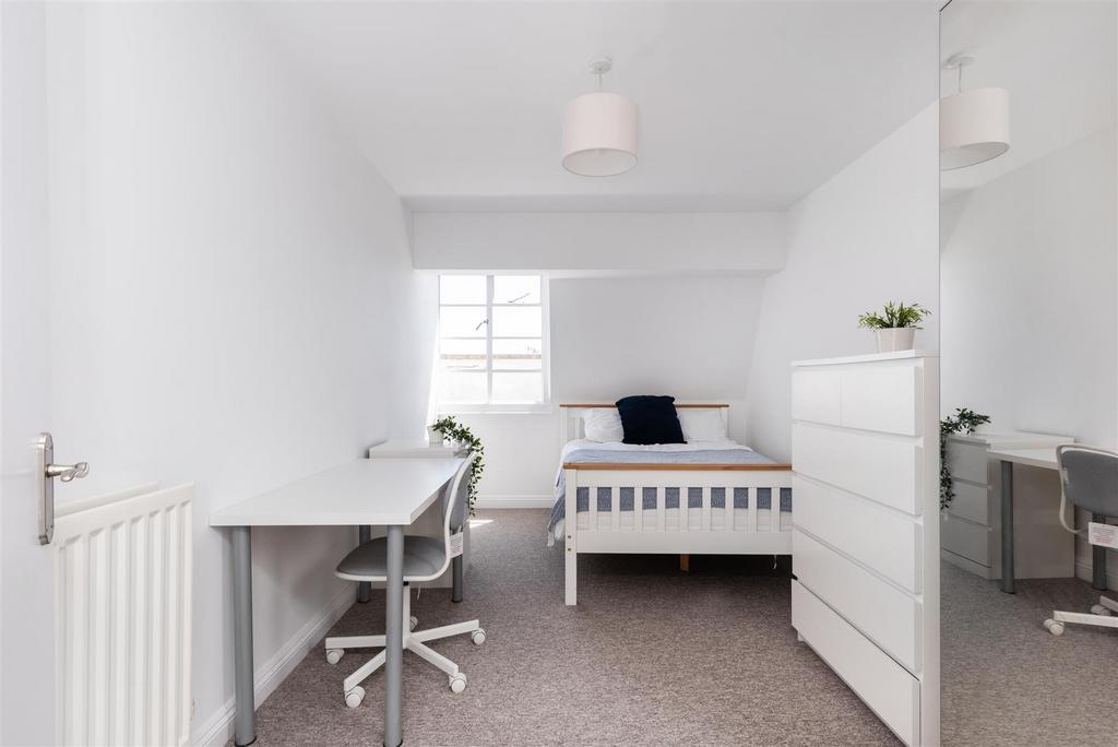 Flat 5, 13 Charlotte Street, Bristol BS1 5 PP-1.jpg