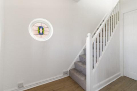 3 bedroom semi-detached house to rent, Worcester WR2