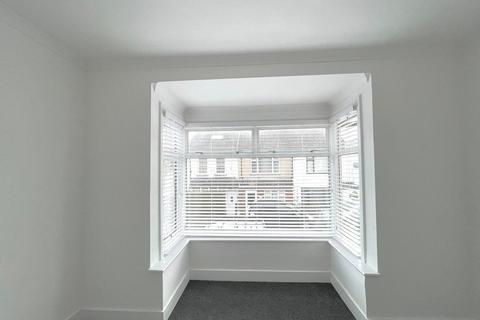 undefined, Cromwell RD, Caterham