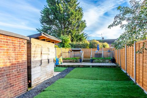 2 bedroom terraced house for sale, Allen Road, Rushden NN10