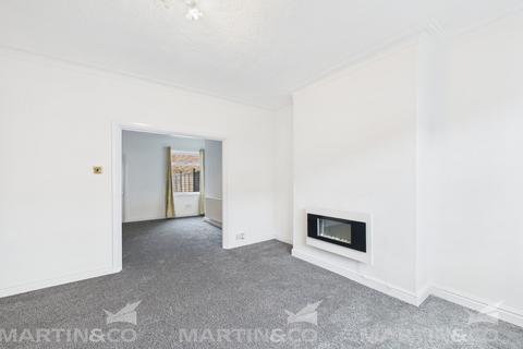 3 bedroom terraced house for sale, Askern Road, Bentley
