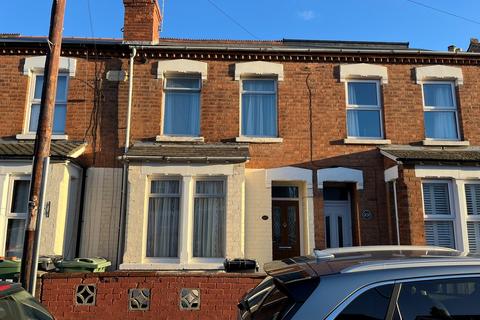 2 bedroom terraced house to rent, Seymour Road, Linden , Gloucester