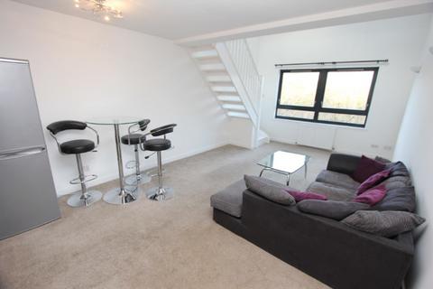2 bedroom apartment to rent, Lorne Street, Kinning park G51
