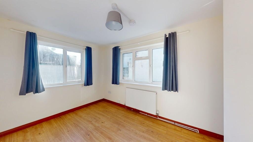Bedroom 2 - Angle 3