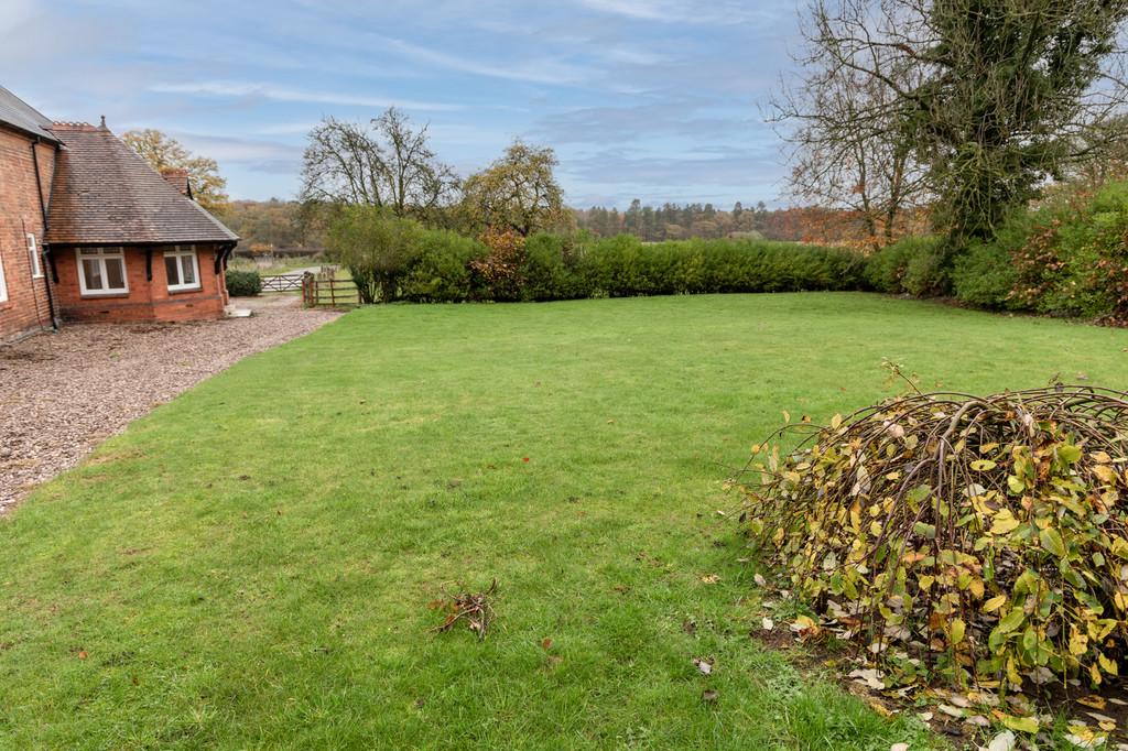 Cloverley Home Farm 111125-108