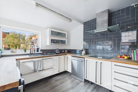 2 bedroom semi-detached house for sale, Outwoods Street, Burton-on-Trent