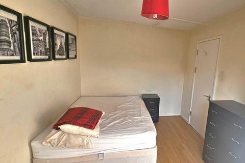 1 bedroom in a house share to rent, Greatmeadow, Northampton NN3