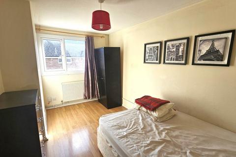 undefined, Greatmeadow, Northampton NN3