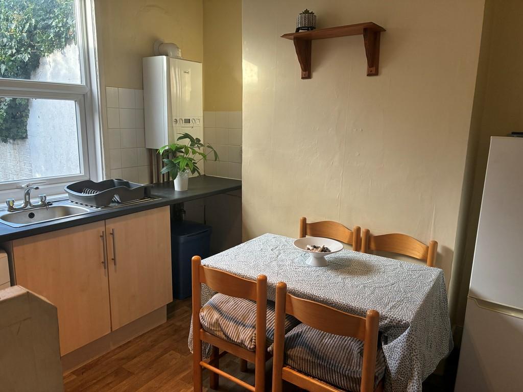 Kitchen 2