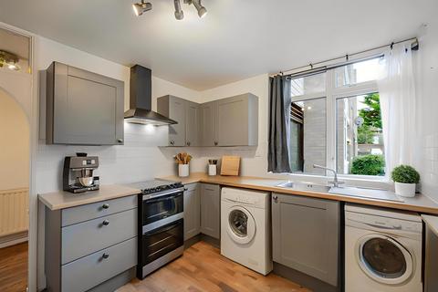 undefined, Pompadour Close, Brentwood, CM14