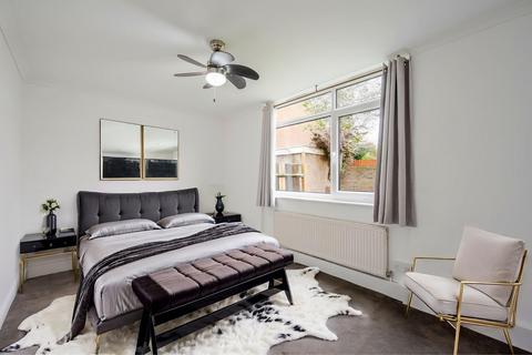 undefined, Pompadour Close, Brentwood, CM14