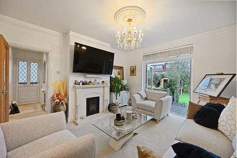 2 bedroom detached bungalow for sale, College Close, Harrow