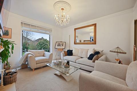 2 bedroom detached bungalow for sale, College Close, Harrow