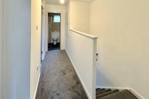 3 bedroom terraced house to rent, Buchanan Court, Boness