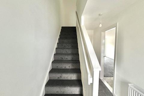 3 bedroom terraced house to rent, Buchanan Court, Boness