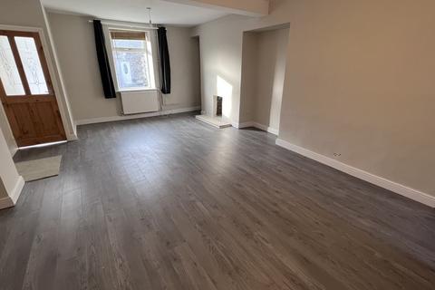 3 bedroom terraced house to rent, Bwlch Road, Loughor, Swansea